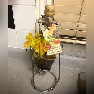 🛍2 for $35🛍️NWOT bottled infused oil with stand.